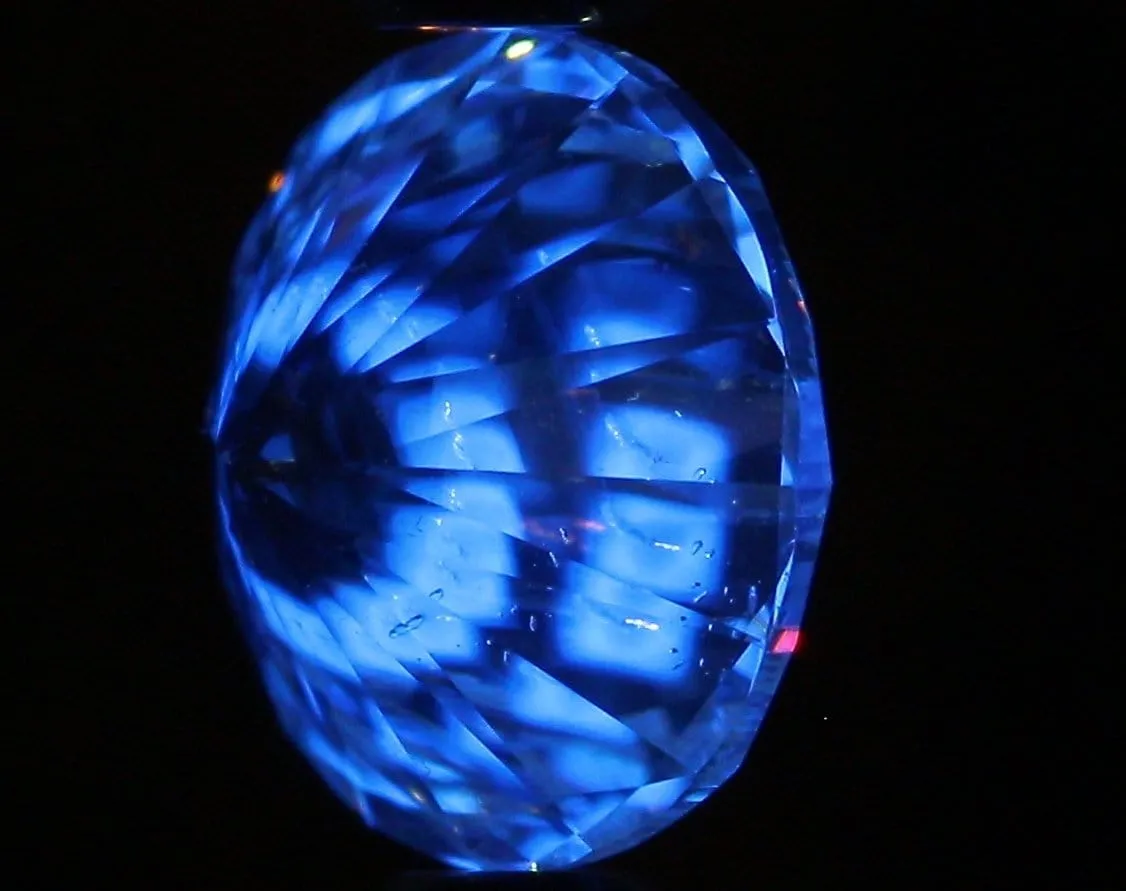 0.65 Carat F I1 Round Diamond