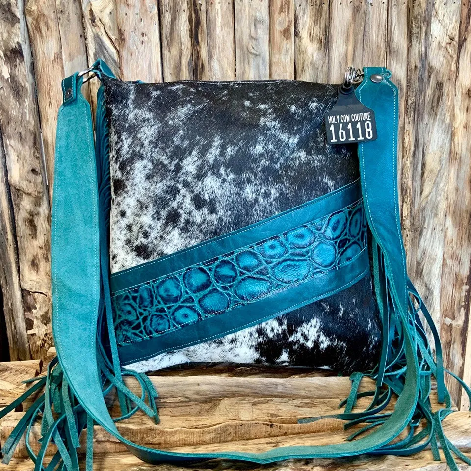 Crossbody Outlaw -  #16118