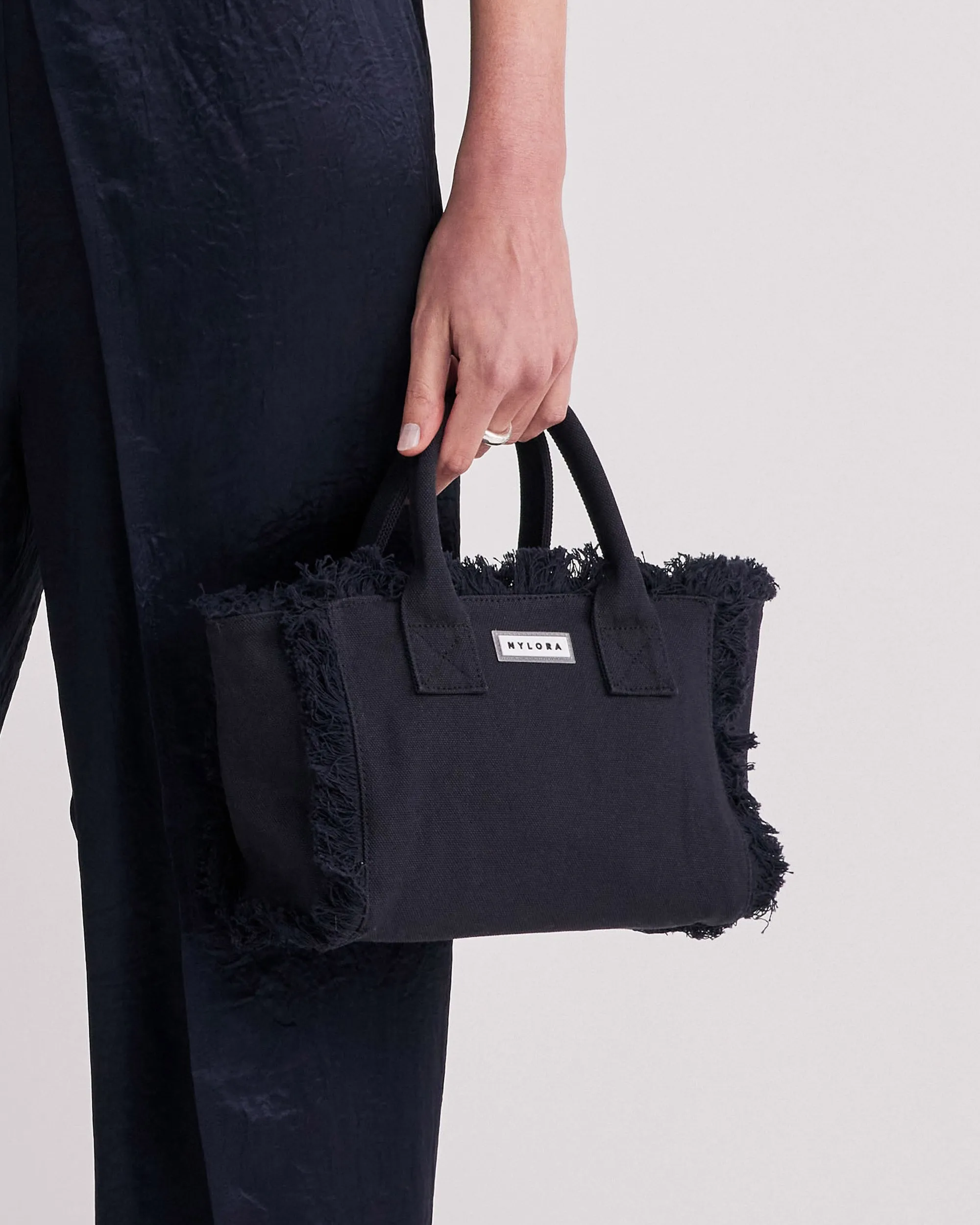 NYLORA FRINGE BAG SMALL NAVY