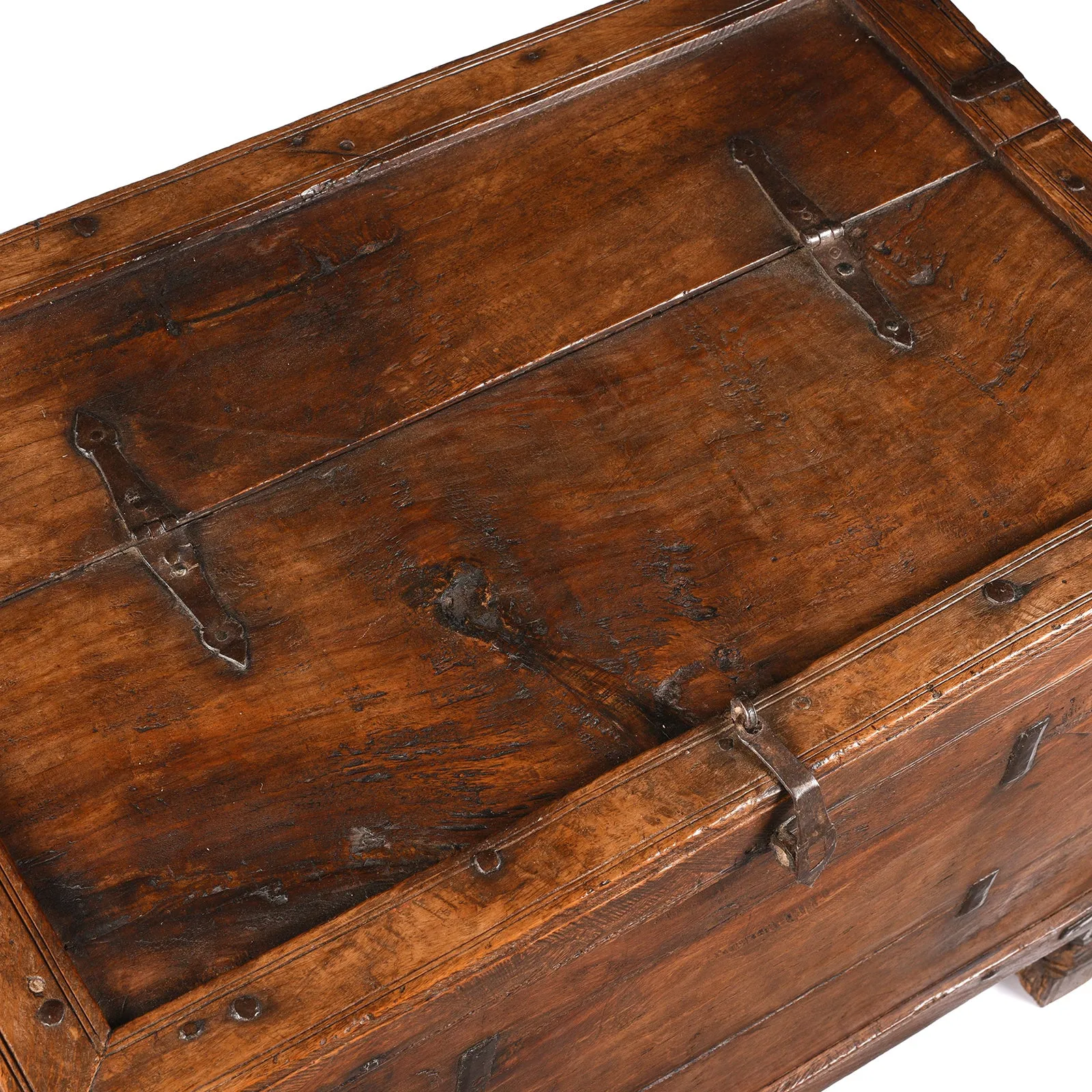 Roheda Wood Chest From Rajasthan - 19th Century