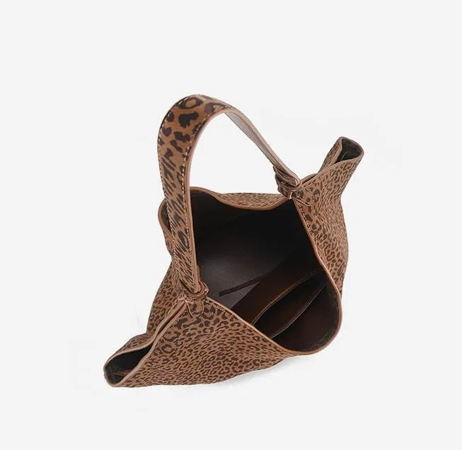 Sook Stainable - Suede Leather Big Size Bucket Shape Tote Bag